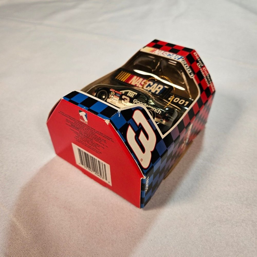 NASCAR 2001 DALE EARNHARDT SR #3 GOODWRENCH CAR COLLECTIBLE ORNAMENT NIB (H89) - Picture 6 of 7
